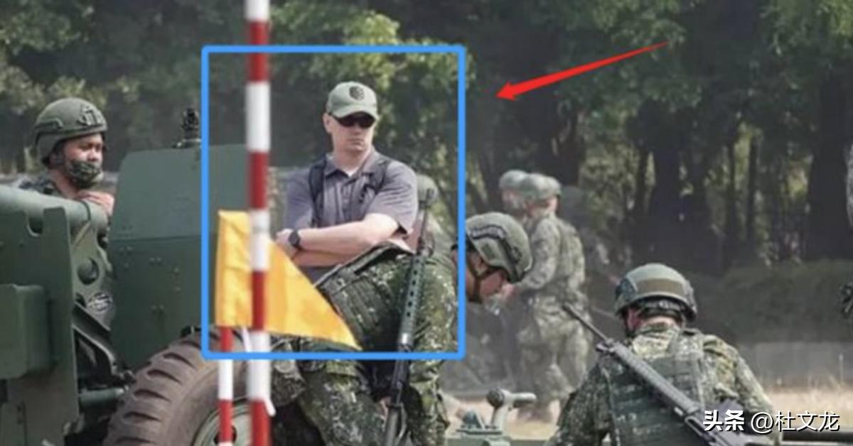 美军演练台岛作战,美军军舰开进海峡