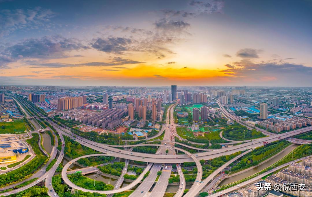 16号线通车+皇冠假日落地，重新解读西安这条新轴线