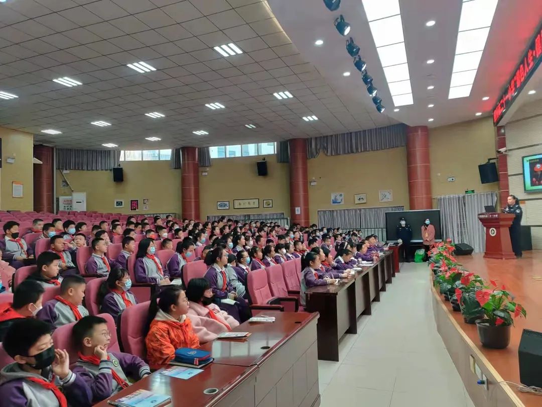 预防教育丨开学第一课禁毒知识开讲啦