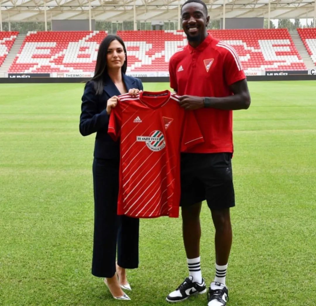 第五外援,特谢拉经纪人