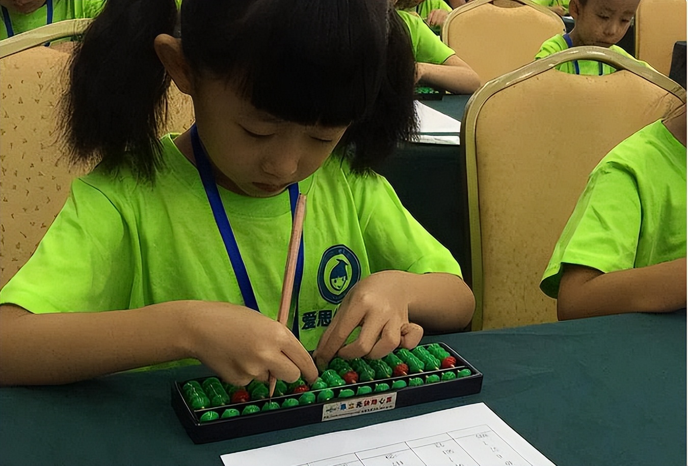 内蒙古6岁女孩入伍特种兵,内蒙古6岁女孩破格入伍