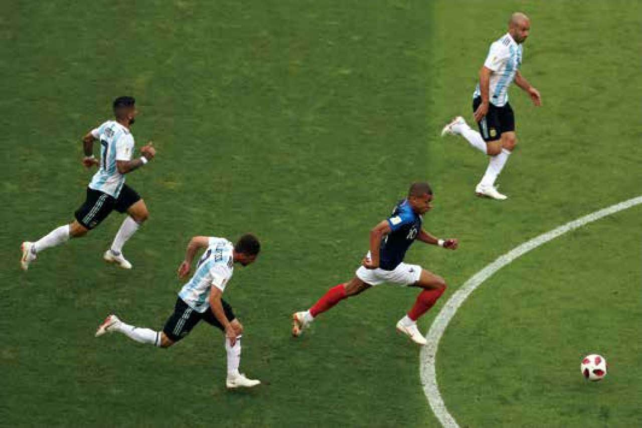 御风飞驰——姆巴佩,大巴黎主席给10亿都不卖的宝藏男孩