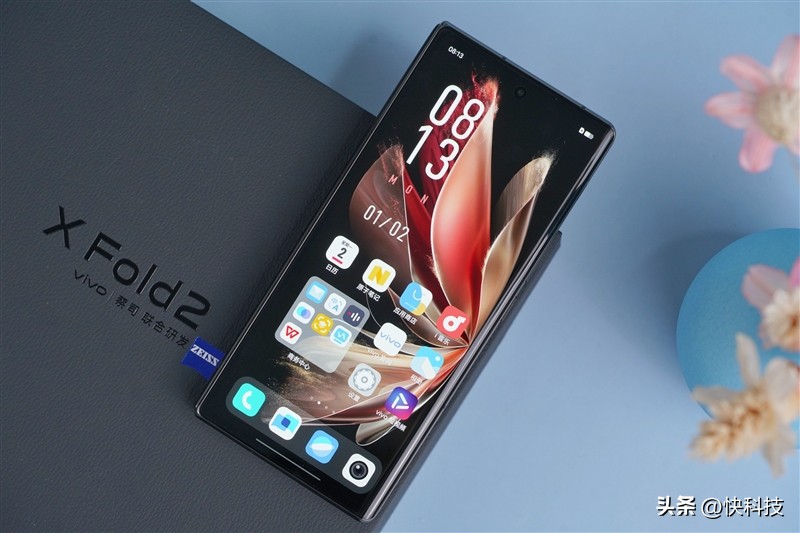 全能轻薄和强劲性能,vivoxfold2为什么叫全能旗舰