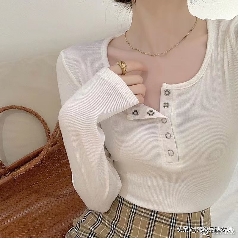 梵叙女装卫衣,阜新梵叙品牌女装集合店