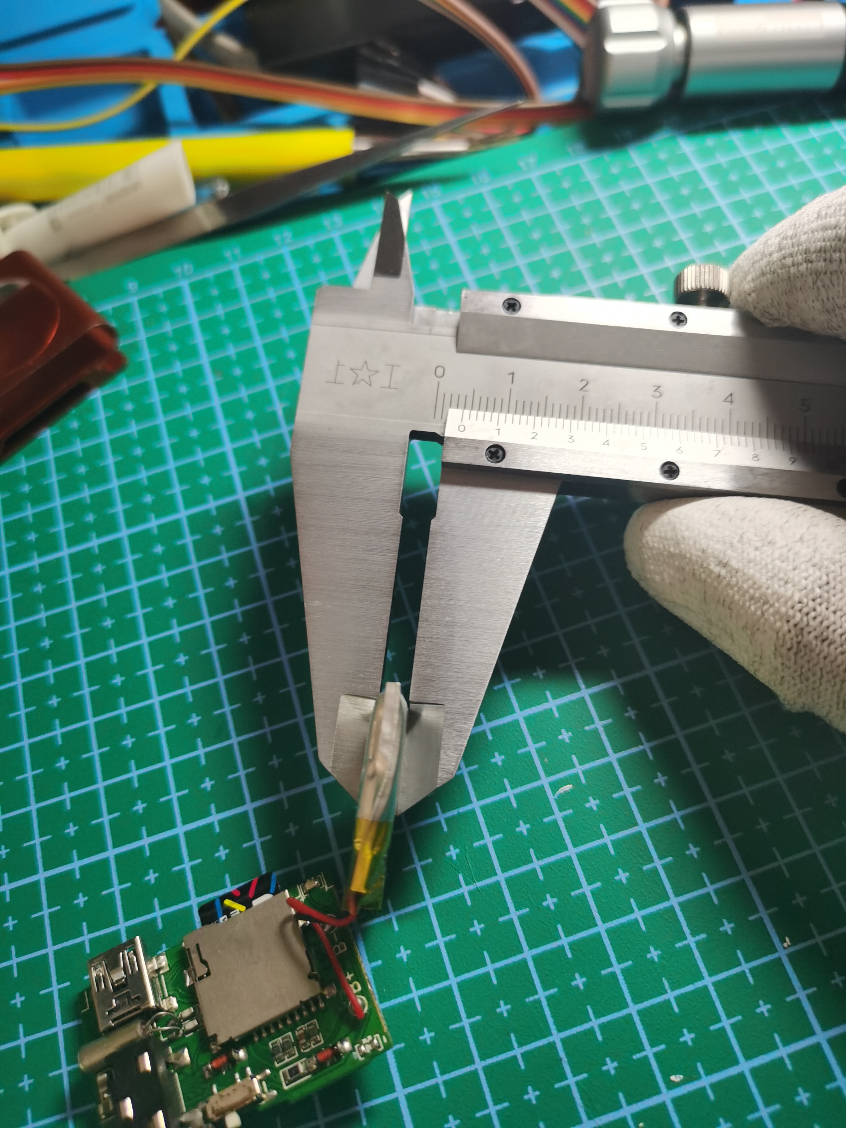 mp3充不进电什么原因,mp3充不进电