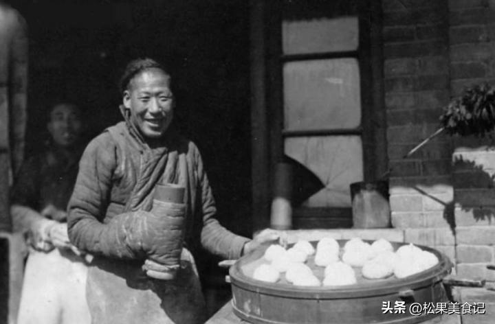 狗不理包子50元一笼,一笼包子5个20元