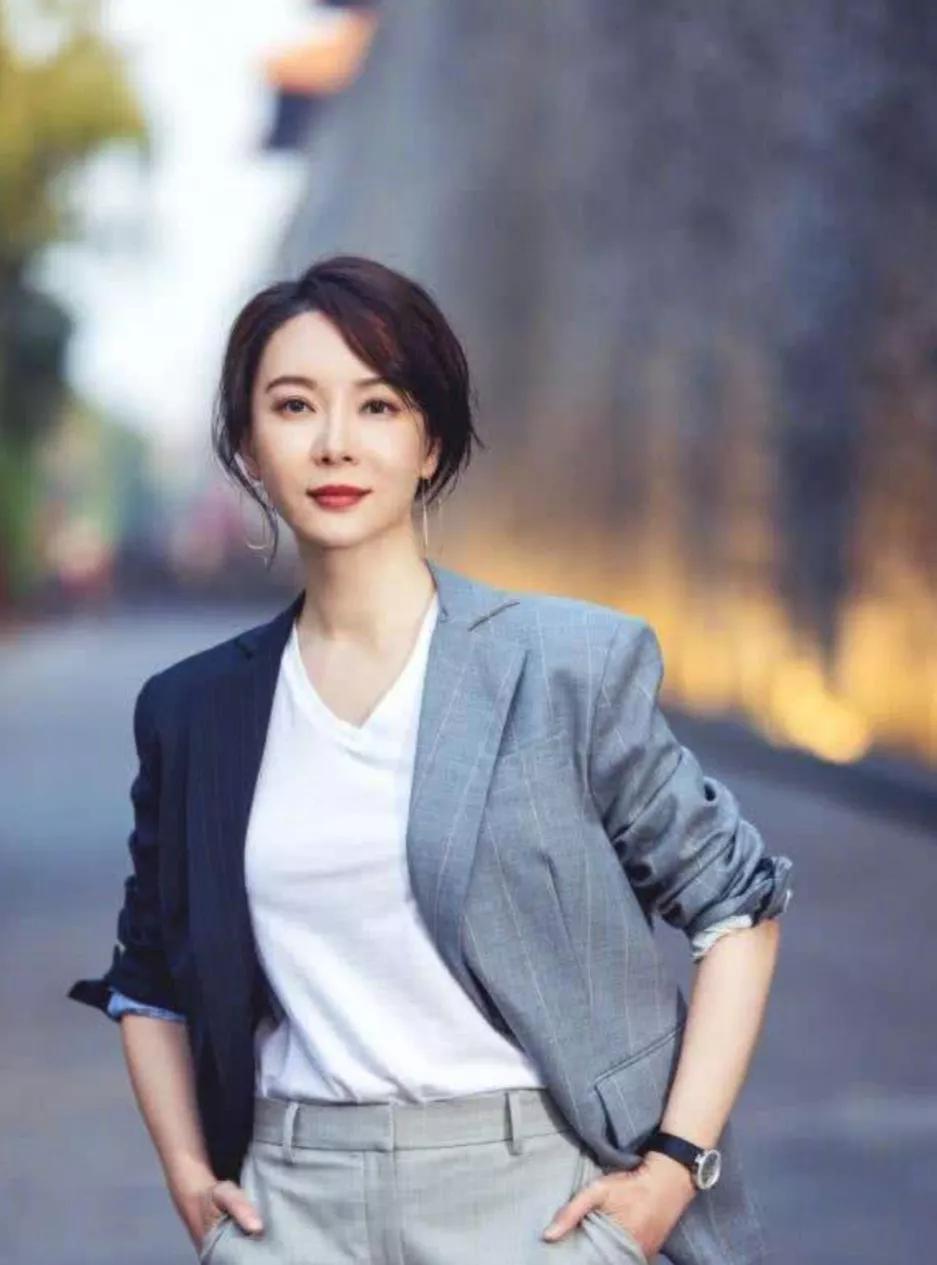 女人日常优雅礼仪100个细节视频,优雅的女人的心态