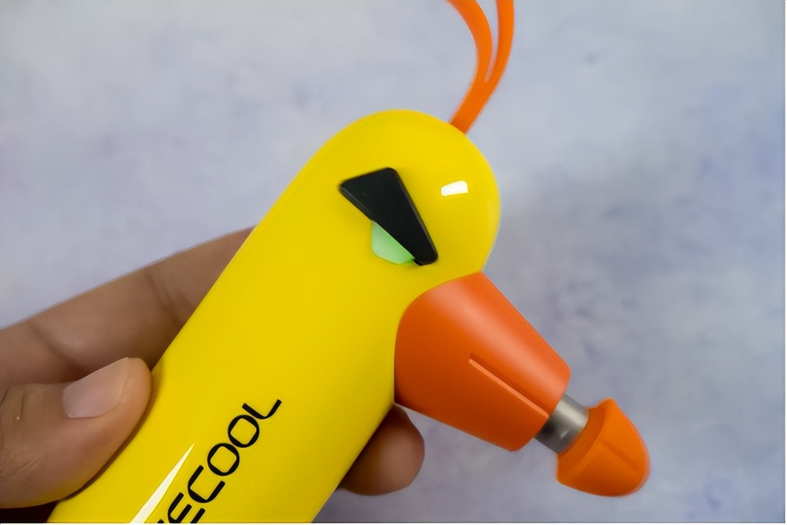 小而强悍，运动恢复好帮手，ACECOOL粒子重塑-小鸟斗士筋膜枪体验