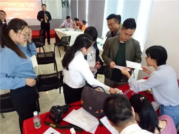 万林宅配木门,万林宅配整木定制