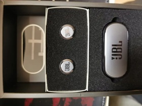 倍思哪一款蓝牙耳机适合小米,同价位蓝牙耳机买jbl还是漫步者