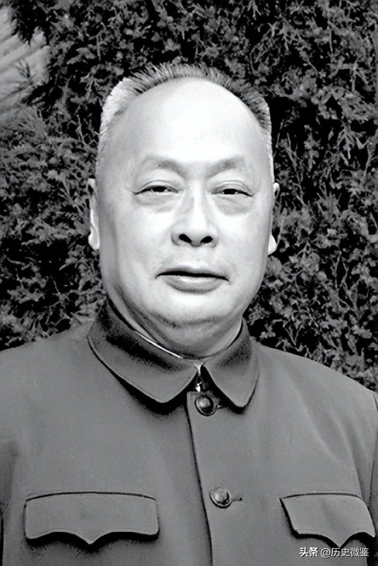 开国少将被指贪污700亿，毛主席下令彻查，陈毅：我先去看一下