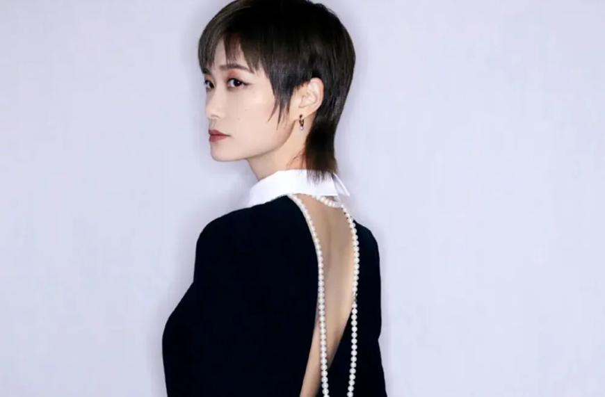 这一次，被撕下“遮羞布”的李宇春，给内娱明星“好好上了一课”