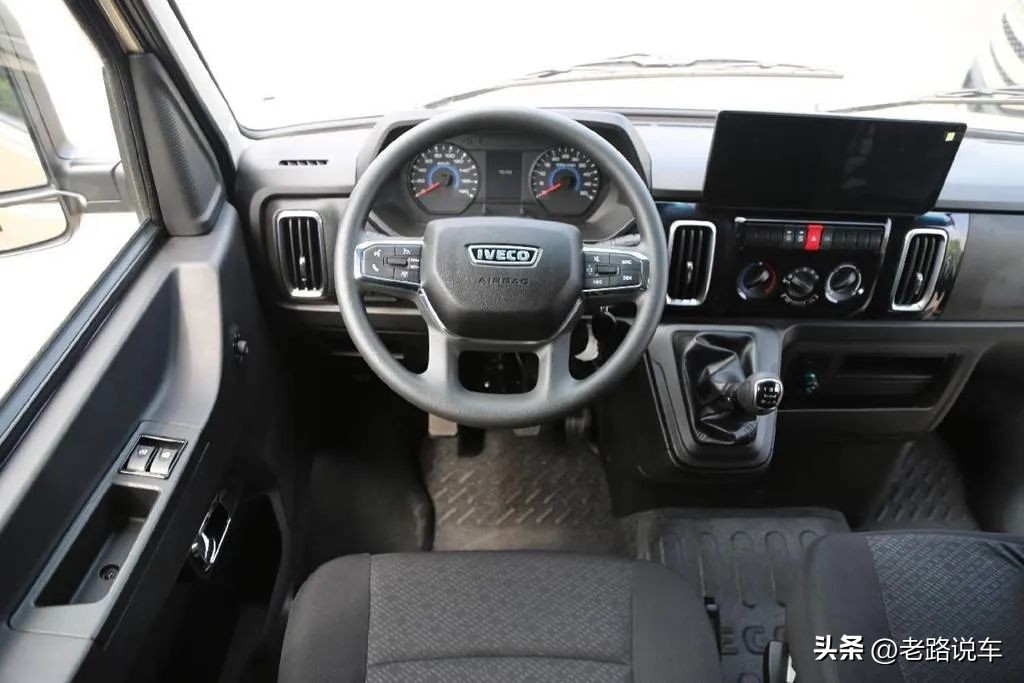 依维柯全新得意v40速比,南京依维柯得意v40加长版轻客