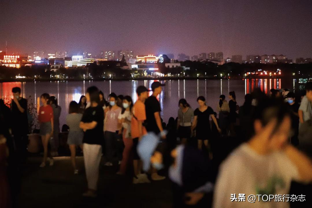 星光*会集**，追逐落日，在长沙不来一场“野生聚会”，就辜负青春了