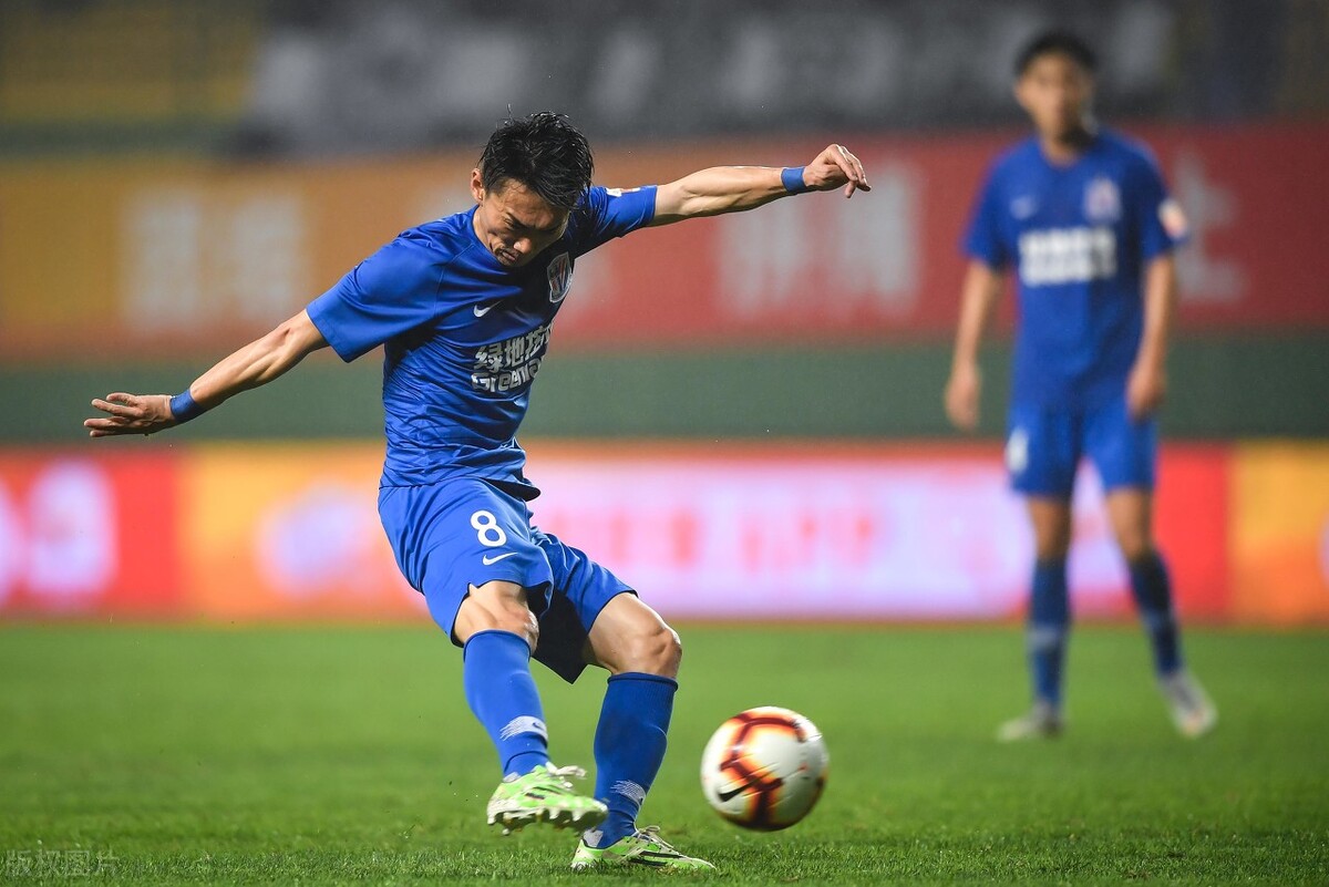 张璐谈球王,上海申花球员张璐老婆