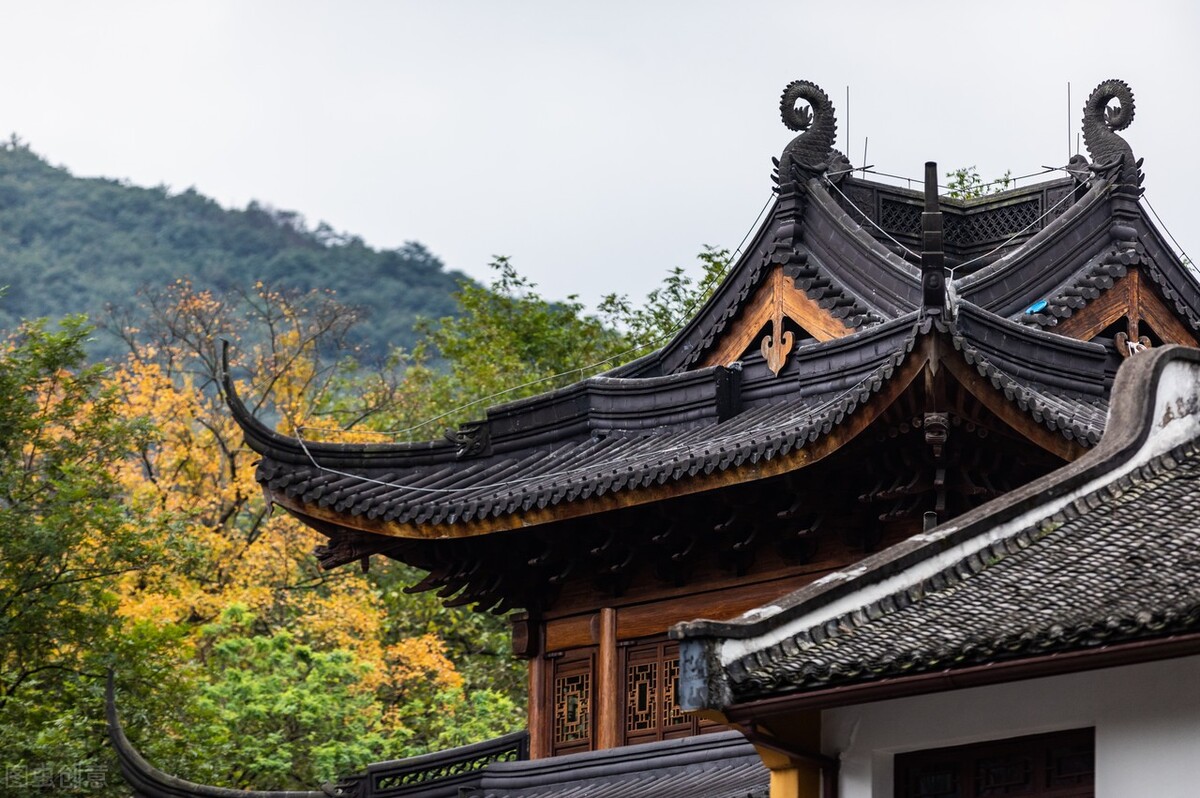 杭州西湖寺庙攻略夏季景点,杭州哪座寺庙最值得去