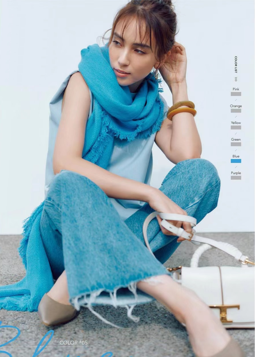 夏季多巴胺配色穿搭,以白色为底色的多巴胺穿搭