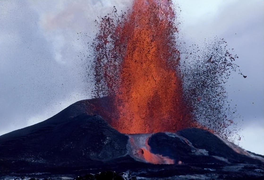 火山颗粒相互作用对矿床稳定性的影响