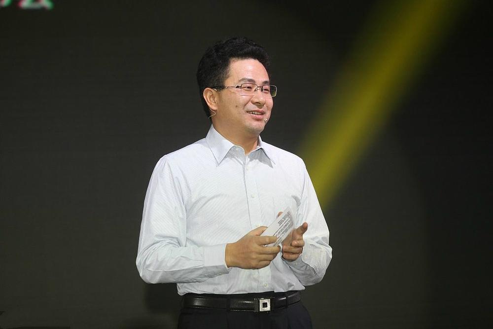 2018年，金立集团创始人刘立荣，一把输掉7亿美金：*场赌**套路多深