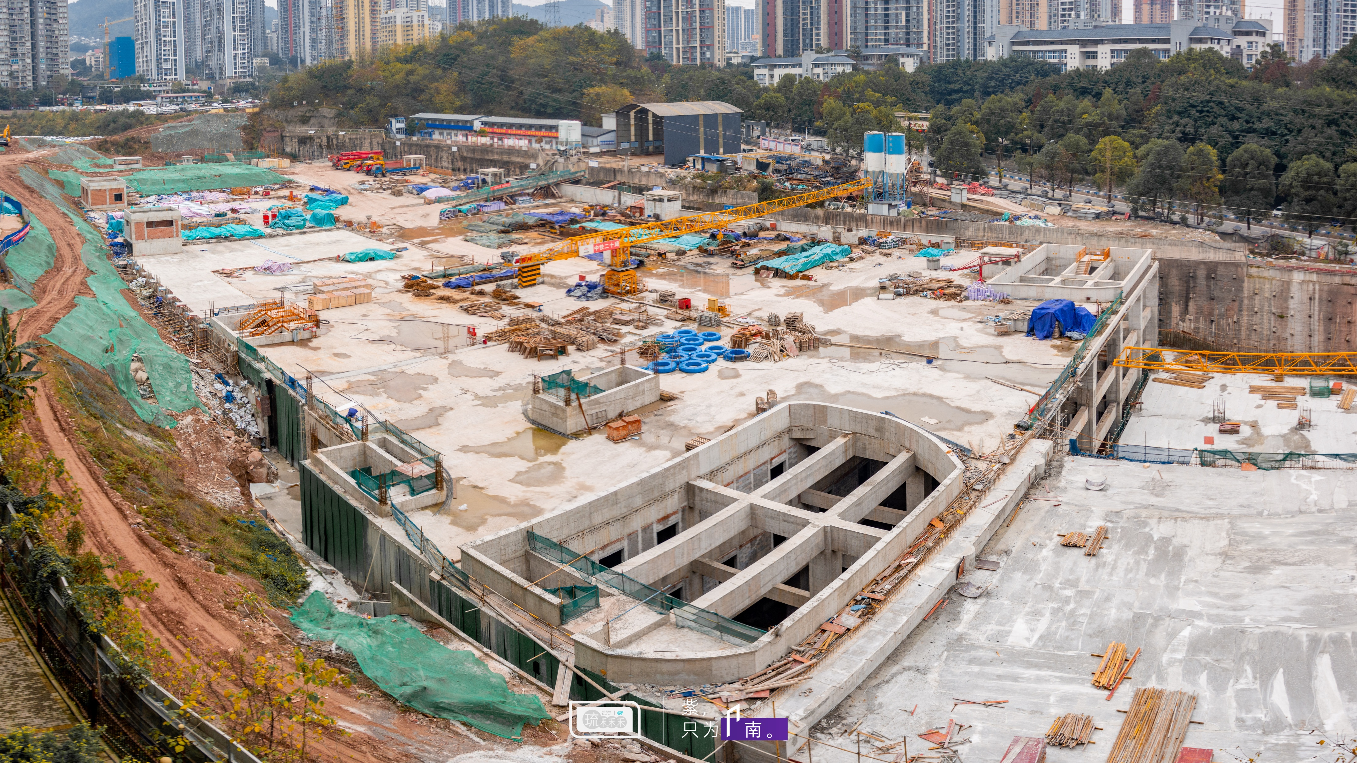 鍏拌姳婀栧仠杞﹀満浼氳繍琛屽湴閾佸悧,閲嶅簡10鍙风嚎鍏拌姳婀栧仠杞﹀満