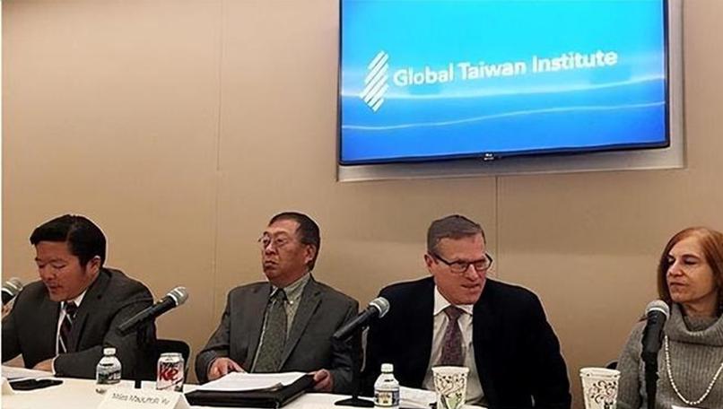 蔡英文窜访美国，离不开这个华人汉奸的助攻