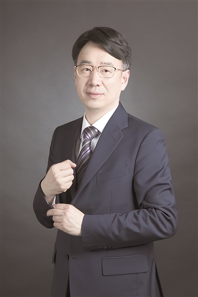 赵俊豪用专业投资理念回馈家乡