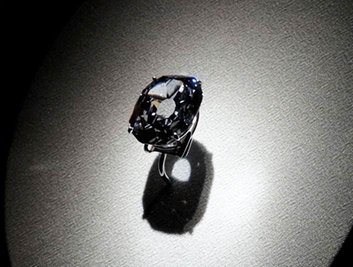 世界上最昂贵的戒指是什么,全球最贵戒指排行榜