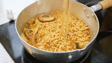 方便面的最新解读,方便面正牌和冒牌