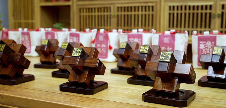 金字塔解密鲁班锁,鲁班锁作为国礼