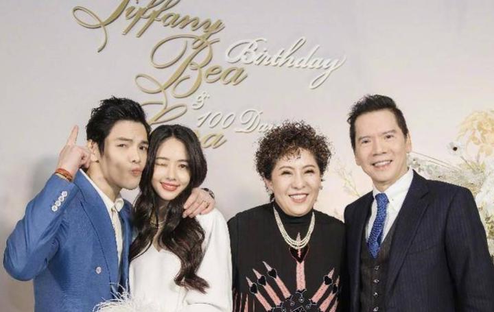 继向太直播带货后，儿子向佐也加入，儿媳妇郭碧婷要逃不掉了？