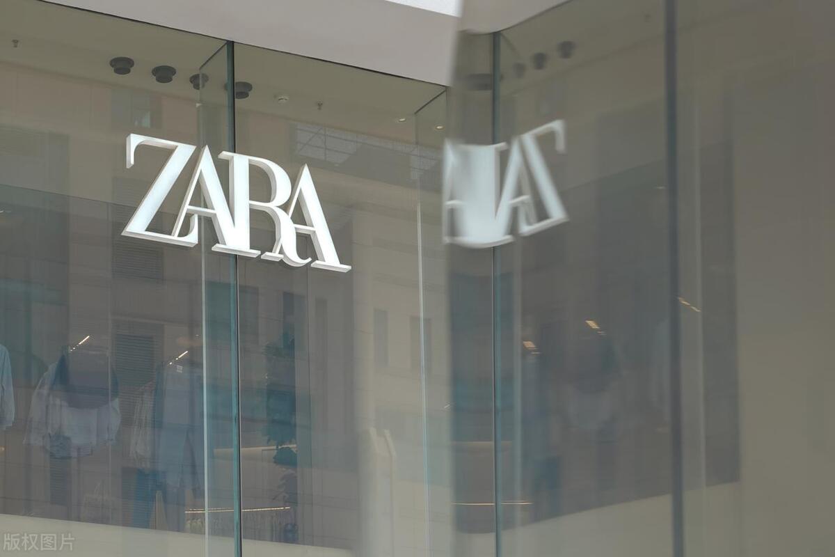 中国电商巨头的数字化转型策略：亚马逊、阿里巴巴、美团