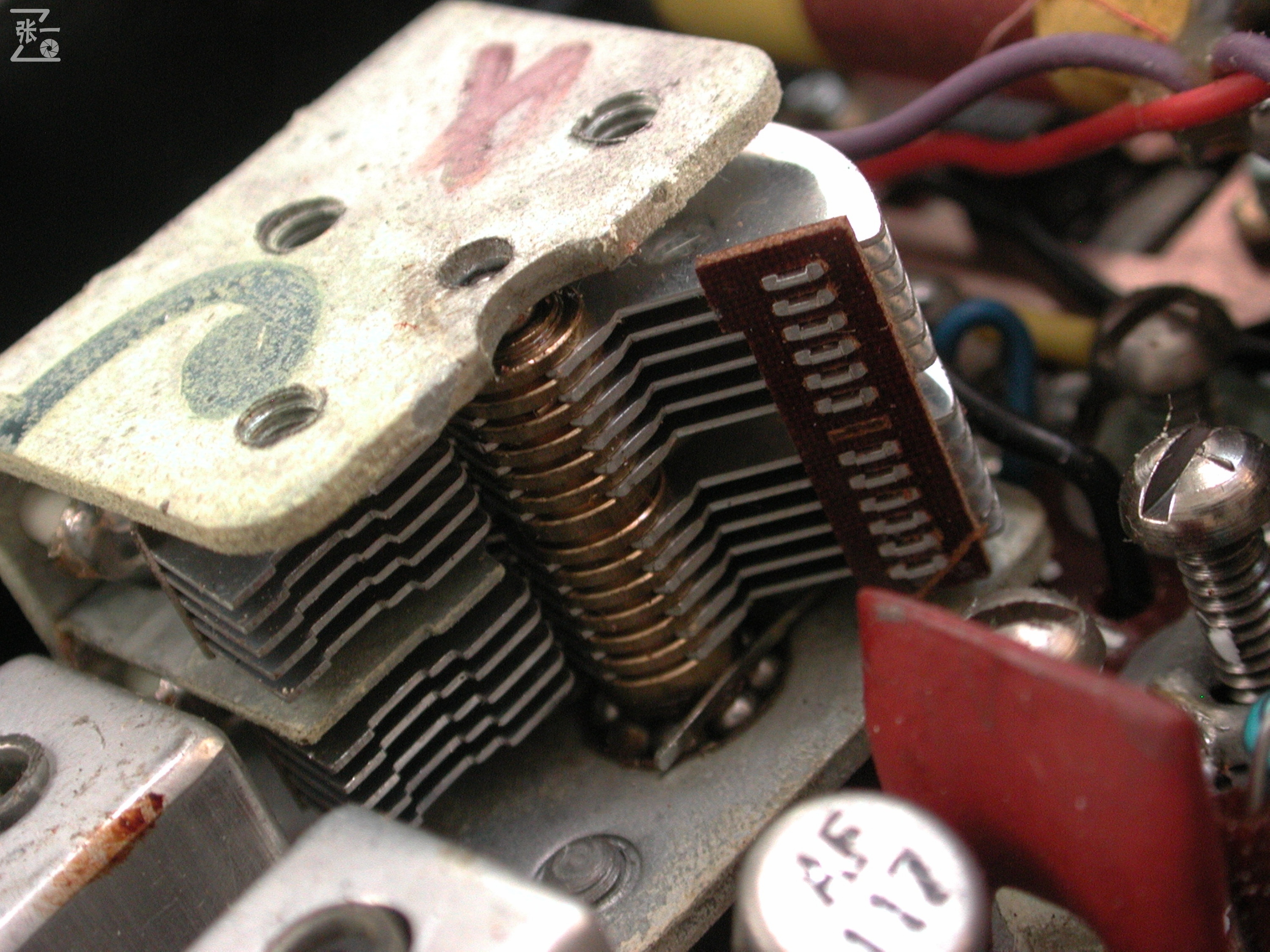 ​迟到的新年礼物：带收音机的照相机GECG822！英国1964年制造