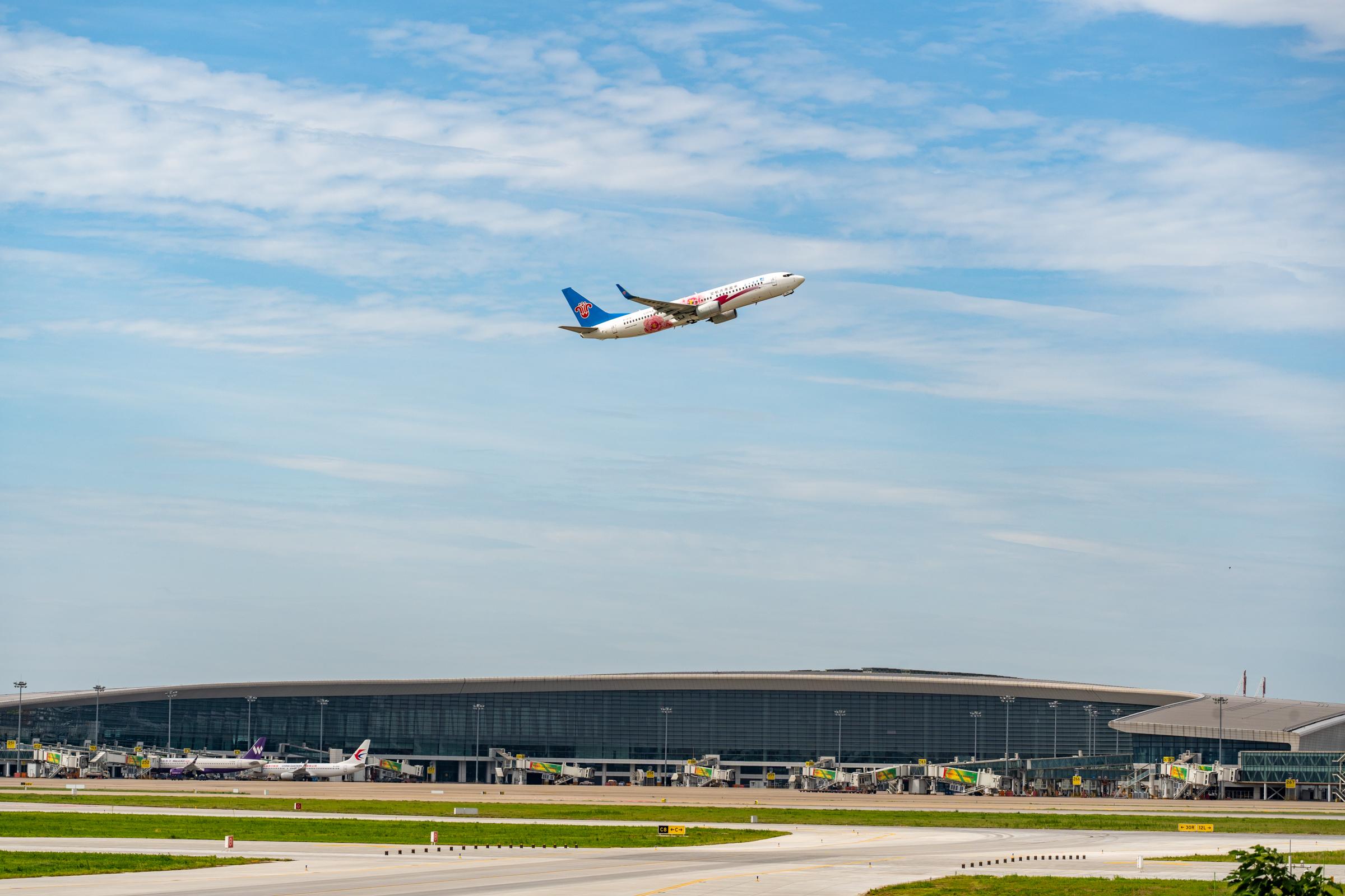 南航新增郑州-海拉尔航线，加密郑州-包头、大连热点航班