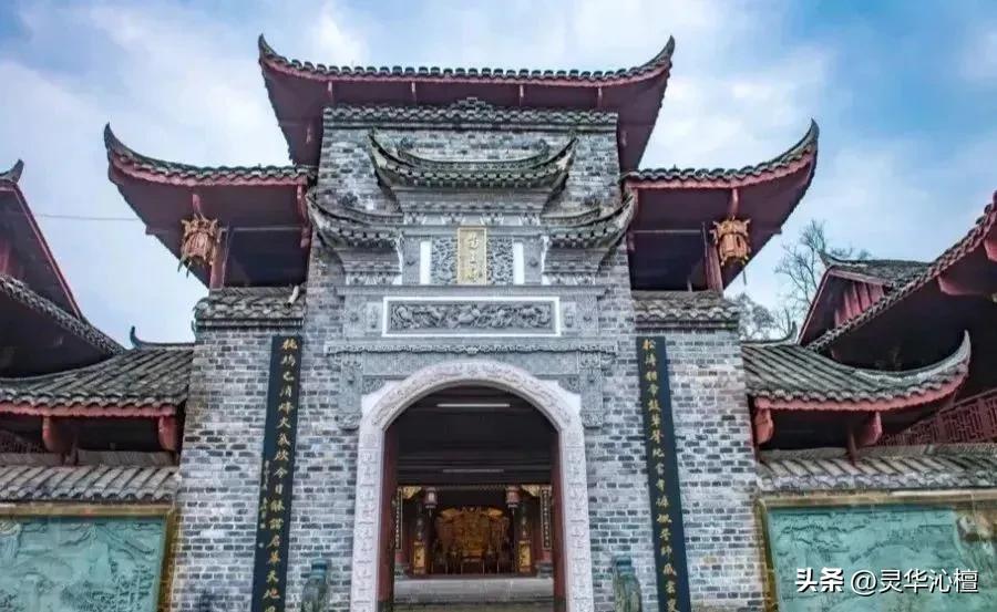 千里苗疆苗族村寨,松桃苗王城景区