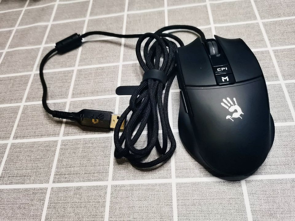 血手幽灵j95和其他鼠标有什么不同,血手幽灵鼠标怎么彻底关闭后台