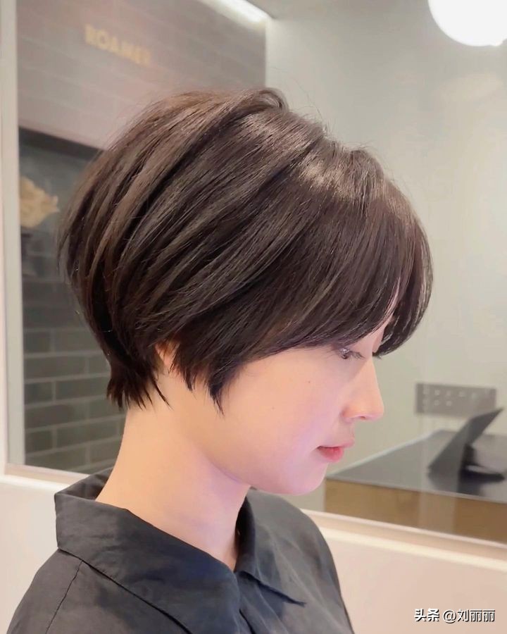 波波头满头小卷发型图片2015,高层次波波头满头造型烫打理