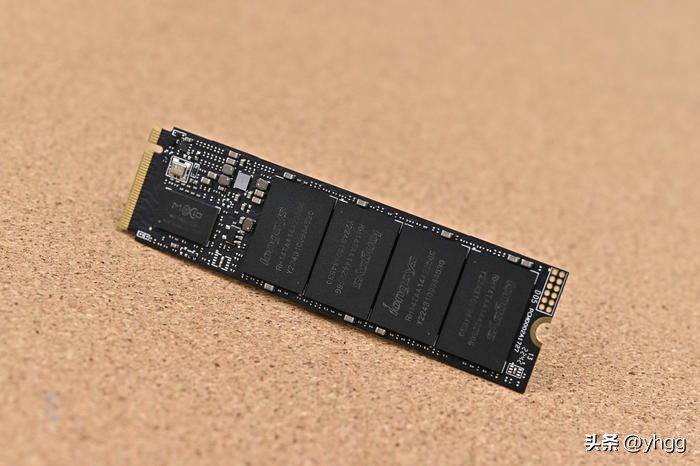 七彩虹主板b760和影驰760,七彩虹b760冰霜对比影驰b760