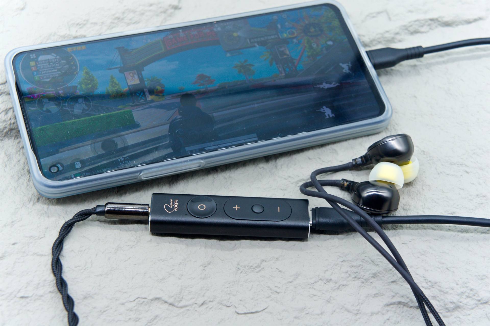 让普通耳机也能变身SXFI声晰飞！体验创新BlasterX1外置声卡