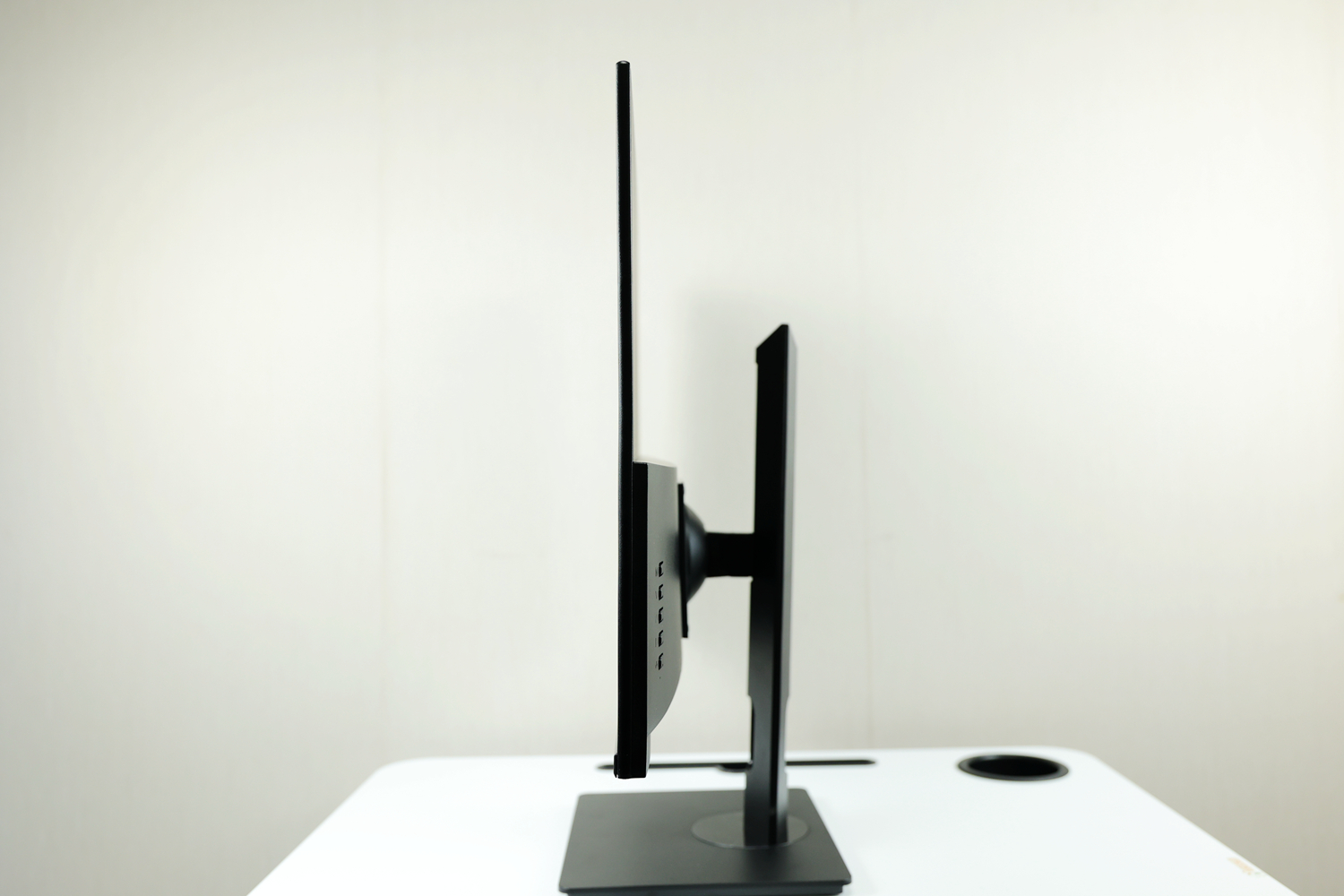 梦想家m242fg显示器怎么样,梦想家27寸2k显示器推荐