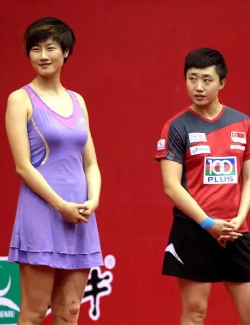 国乒女队王楠,王楠张怡宁女乒团体比赛视频