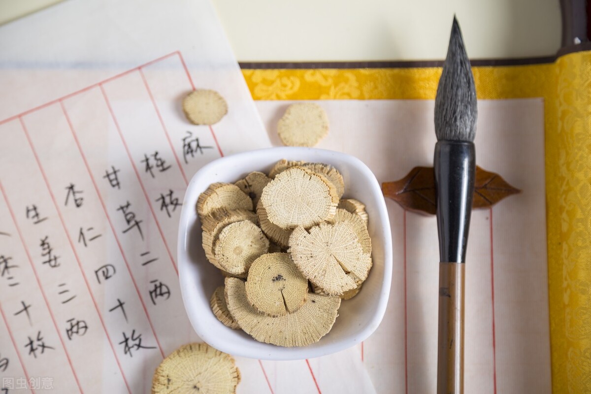 打了篮球尿结石疼,小伙打篮球肾出血