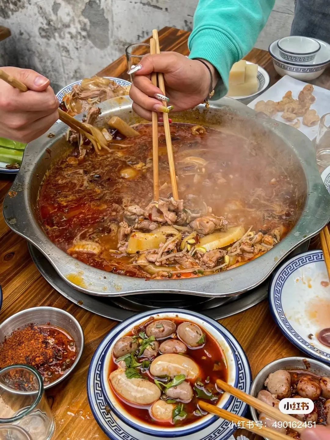 成都推三轮车上菜的苍蝇馆子,吃遍成都100家苍蝇馆子