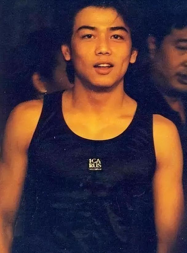 从红极一时到过气艺人,从红极一时到绯闻缠身