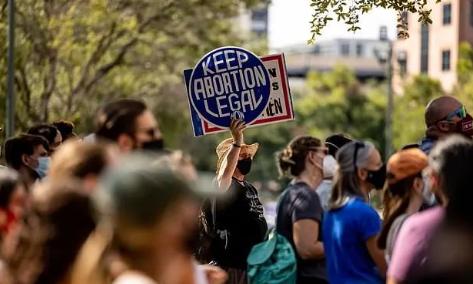 日本断供23种芯片设备的影响,日本断供芯片半导体为什么大涨