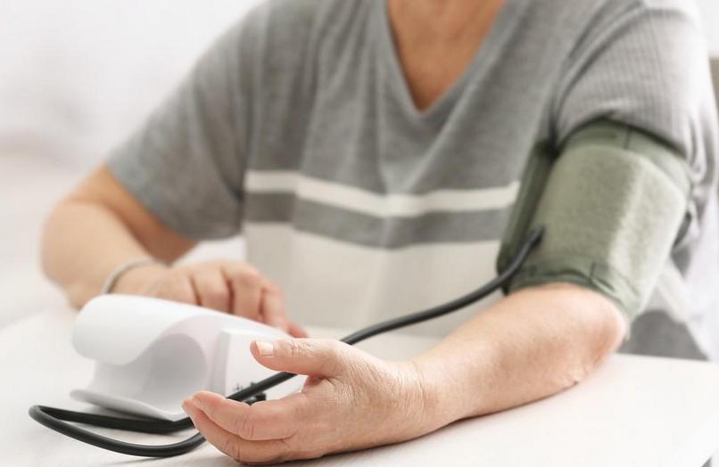 肾结石引起的高血压怎么办,肾结石和高血压有关系吗