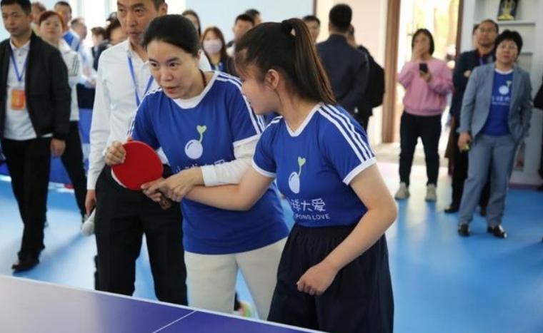 2002年釜山亚运会王楠李晓东,国乒女队主教练李晓东