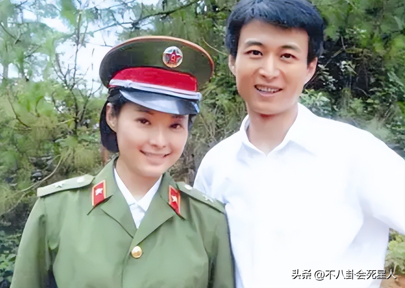 5岁袁立素颜近照曝光露双下巴脸,45岁袁立素颜照曝光