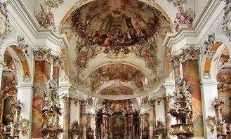 罗马建筑的风格和特色是什么,罗马式建筑的主要特征是雕饰