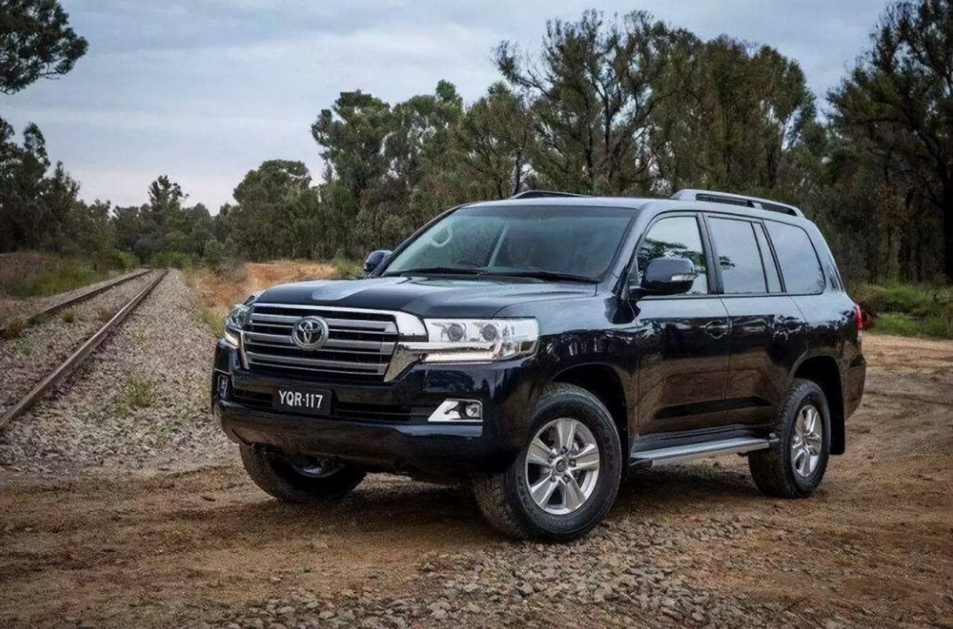 鏂版涓扮敯闄嗗贰lc浠锋牸,涓扮敯闄嗗贰lc300