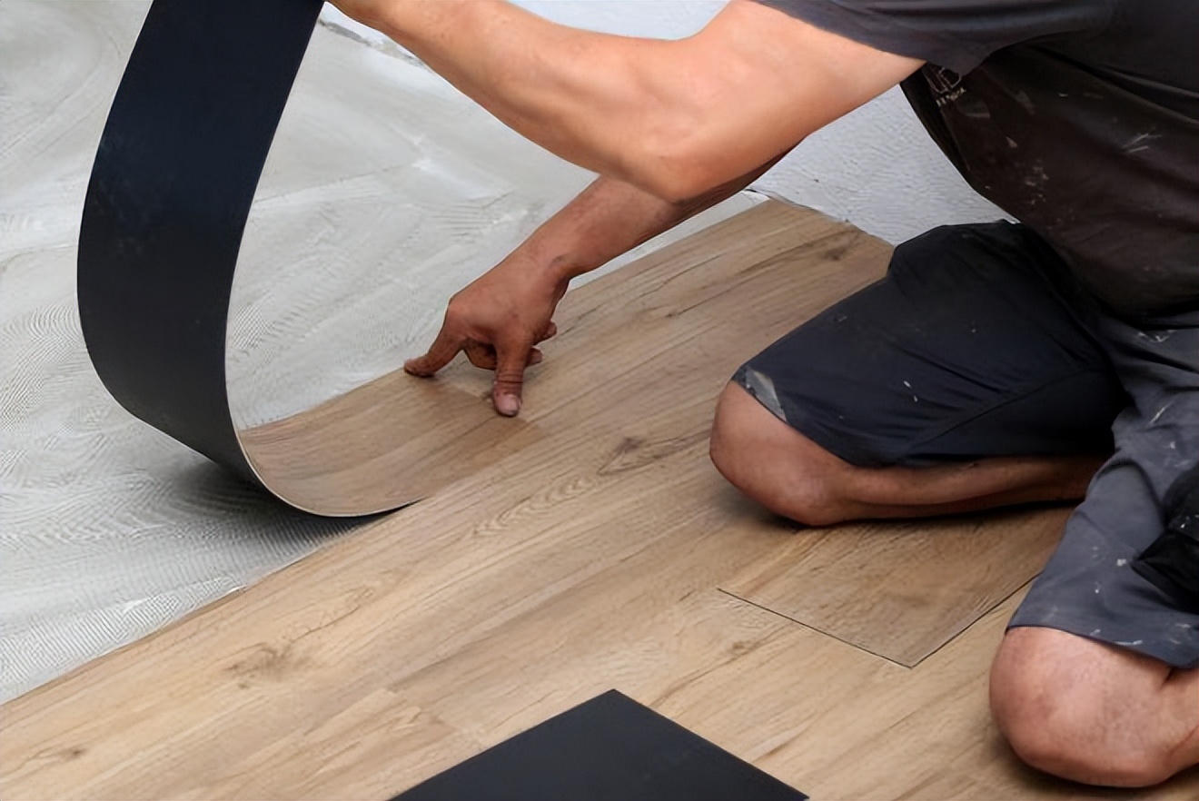 spc石塑地板的养护方法,lvt地板和spc地板的区别